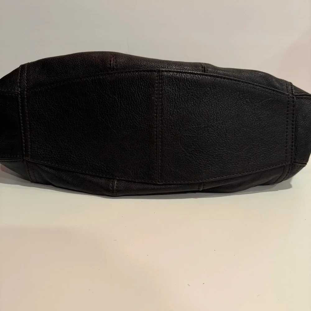 Cole Haan Small Denney Bag Black Chestnut Spectator Saddle Unit Style B21826